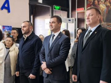 Единство в свершениях: Каховская ГЭС и художественное наследие эпохи!