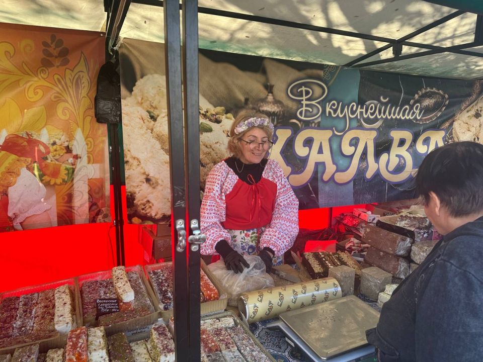 Приглашаем жителей и гостей города на всероссийскую ярмарку “Содружество”! Приглашаем жителей и гостей города на всероссийскую ярмарку “Содружество”!