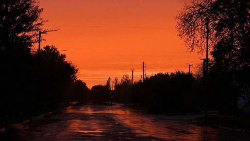 Вот таким нежным прощанием осень встретила вечер в Каховке