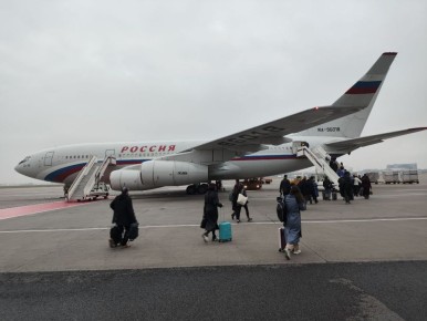 Корреспондент прибыл в Китай вместе с российской правительственной делегацией