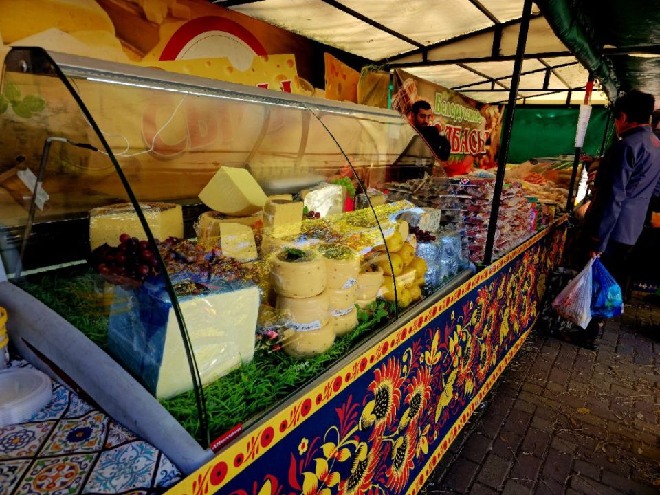 Сегодня, ко Дню народного единства, минпромторг Херсонской области организовал ещё один небольшой, но очень вкусный праздник - ярмарку Сегодня, ко Дню народного единства, минпромторг Херсонской области организовал ещё один небольшой, но очень вкусный праздник - ярмарку