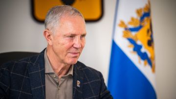 Владимир Сальдо обсудил стратегию развития Херсонской зерновой компании с руководителем предприятия