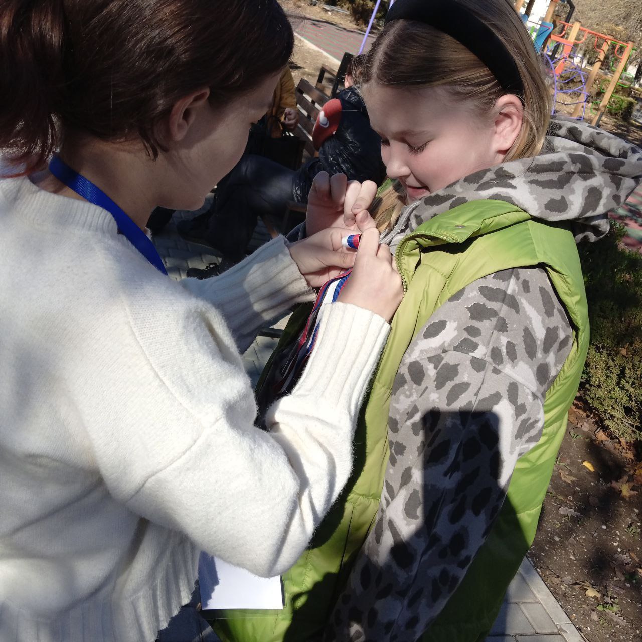 Волонтёры Чаплинского округа провели акцию в честь Дня народного единства Волонтёры Чаплинского округа провели акцию в честь Дня народного единства