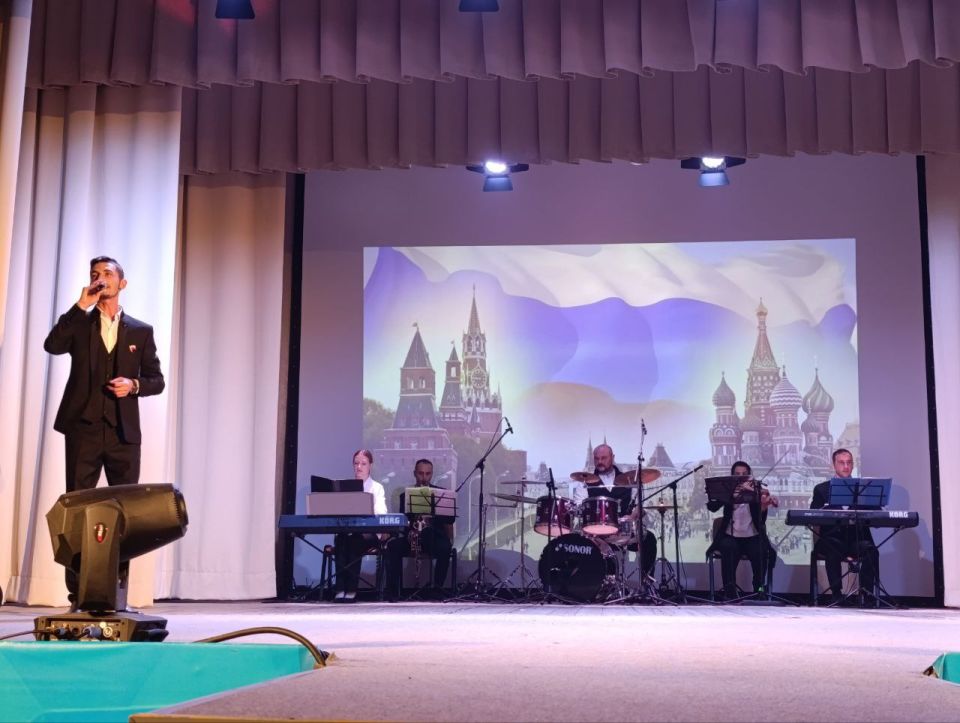 В Геническе отметили День народного единства В Геническе отметили День народного единства
