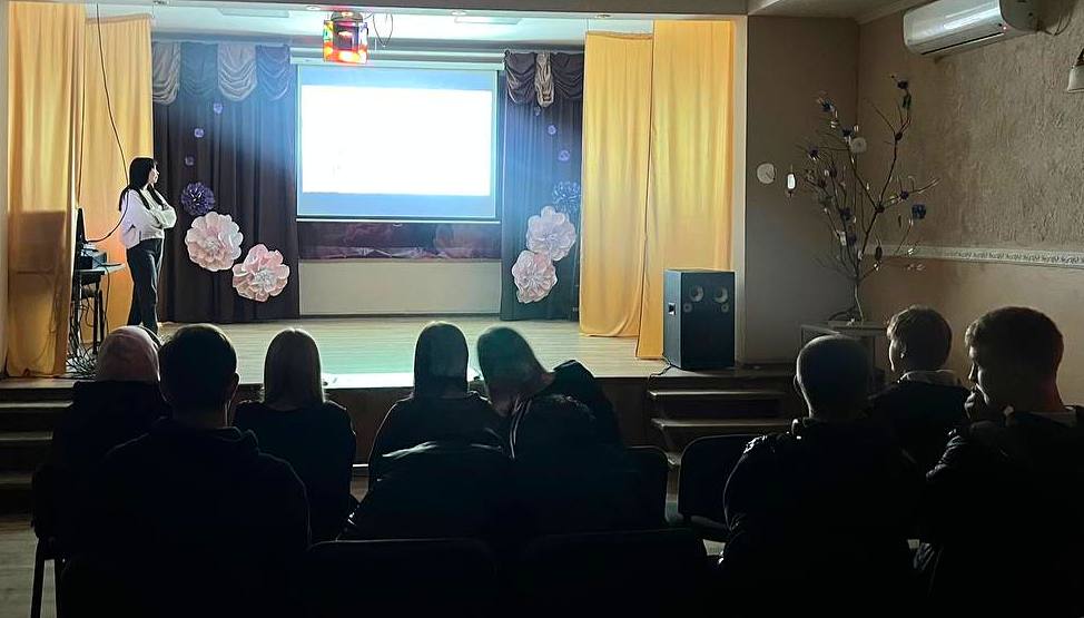 День народного единства отметили в Марьяновском сельском Доме культуры День народного единства отметили в Марьяновском сельском Доме культуры