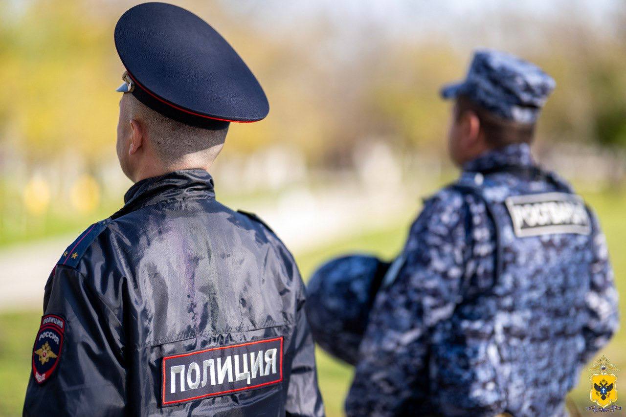 В Херсонской области полицейские обеспечили охрану общественного порядка во время празднования Дня народного единства