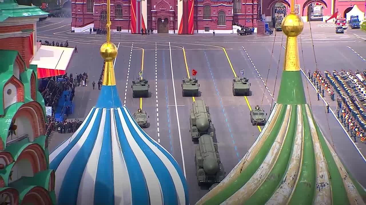 Космонавты с борта МКС поздравили россиян с Днём народного единства