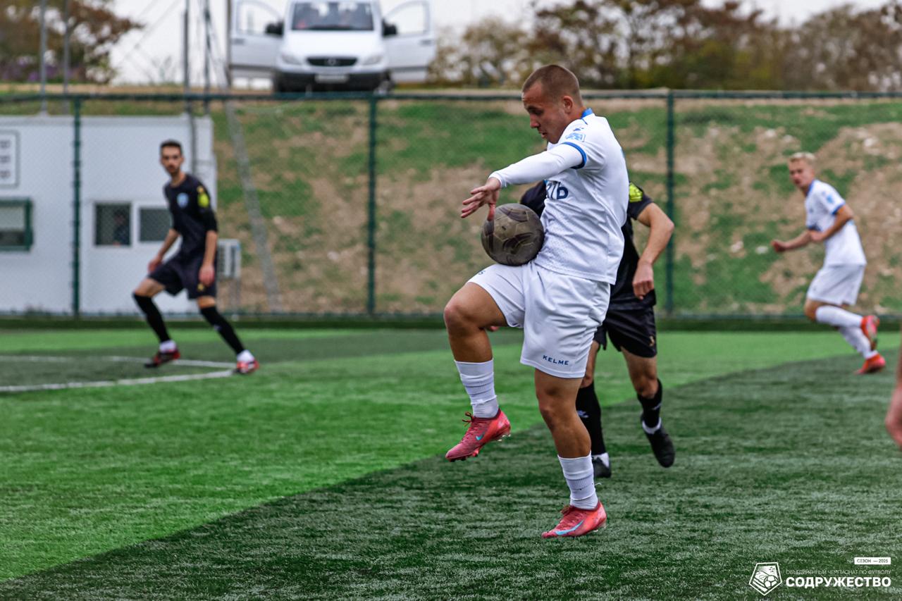 #КубокСодружество Десятка фотографий с первого тайма уже в альбоме! #КубокСодружество Десятка фотографий с первого тайма уже в альбоме!