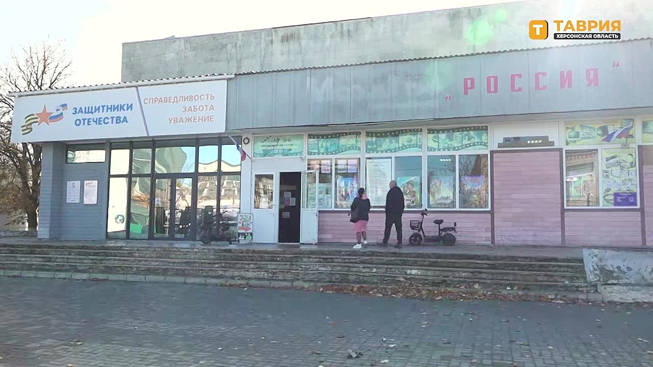 В Геническе открыли выставку, приуроченную к 75-летию начала строительства Каховской ГЭС