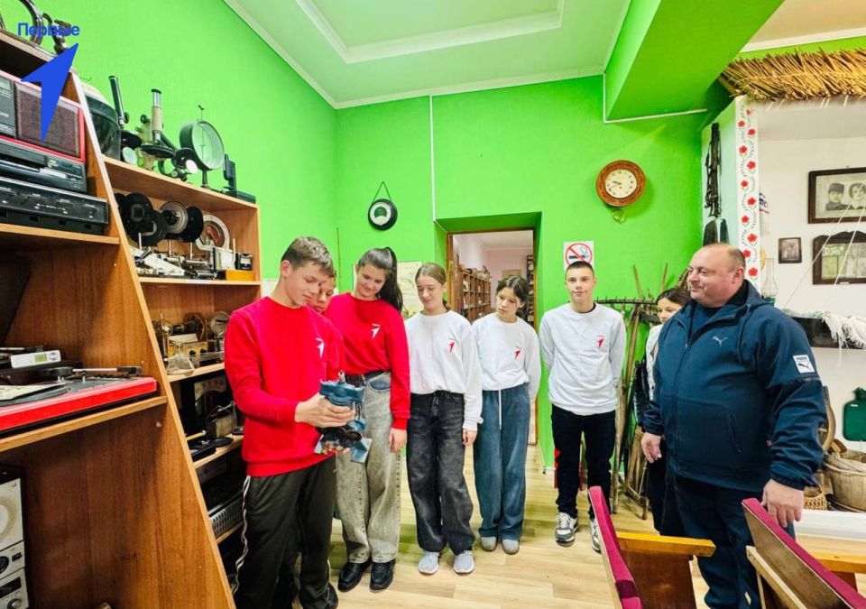 Первые Григорьевской школы присоединилась к акции «Россия — семья семей» Первые Григорьевской школы присоединилась к акции «Россия — семья семей»