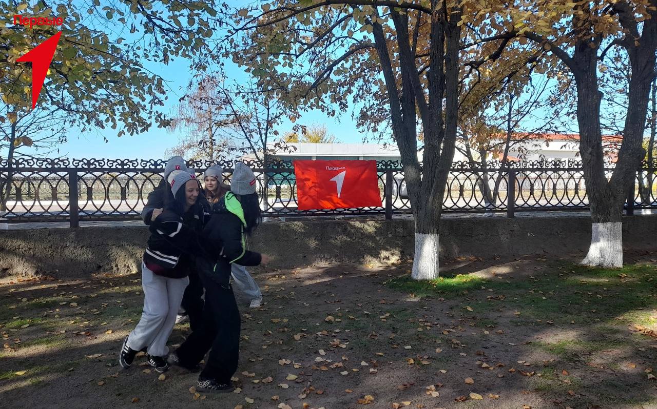 Первые Долматовской школы провели мероприятие ко Дню народного единства Первые Долматовской школы провели мероприятие ко Дню народного единства