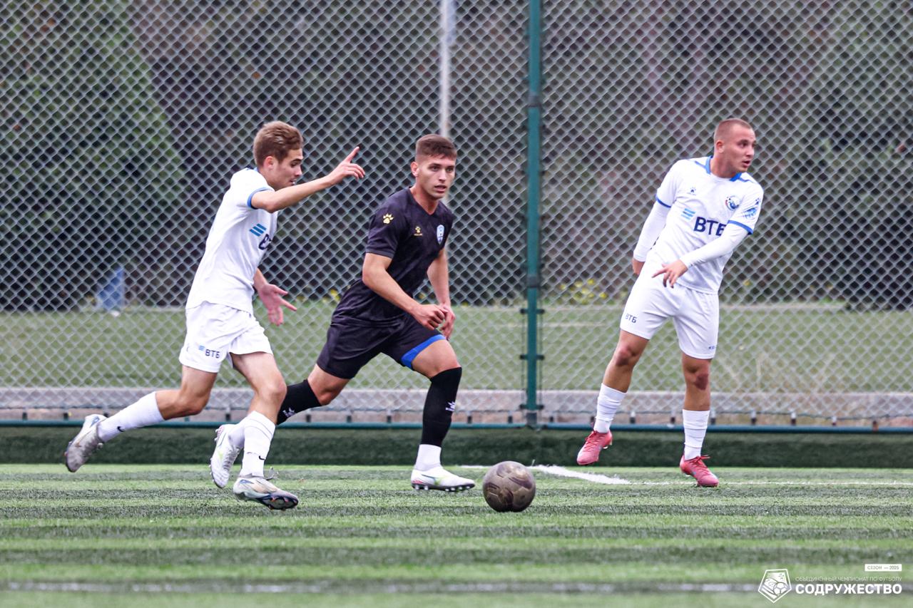 #КубокСодружество Десятка фотографий с первого тайма уже в альбоме! #КубокСодружество Десятка фотографий с первого тайма уже в альбоме!