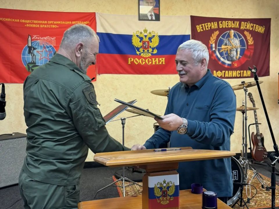 В Геническе подписано соглашение о создании единой системы поддержки воинов Отечества В Геническе подписано соглашение о создании единой системы поддержки воинов Отечества