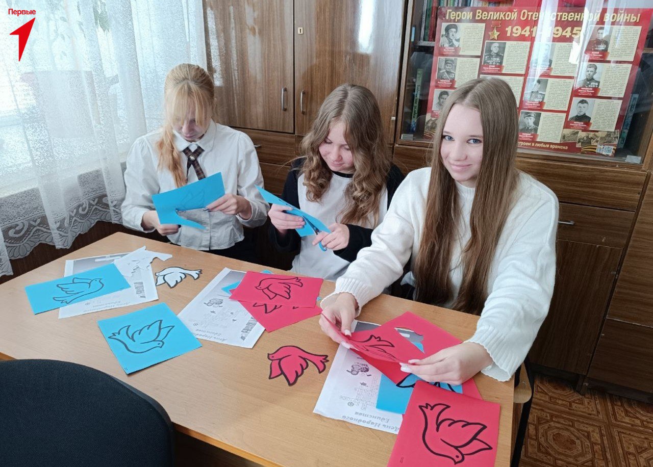 Первые приняли участие в занятии «В единстве наша сила» Первые приняли участие в занятии «В единстве наша сила»