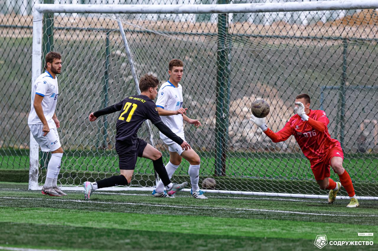 #КубокСодружество Десятка фотографий с первого тайма уже в альбоме! #КубокСодружество Десятка фотографий с первого тайма уже в альбоме!