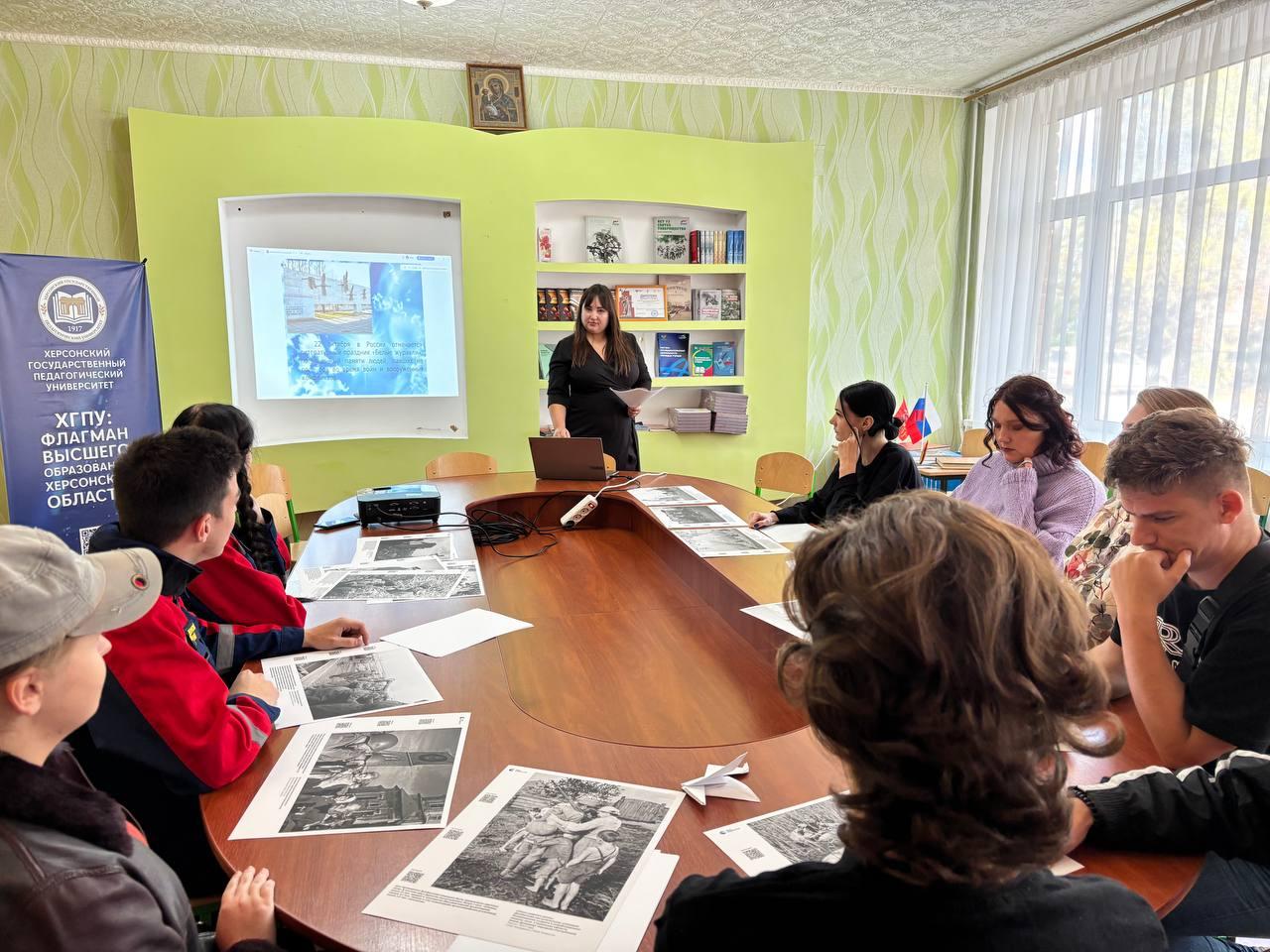 Сотрудники природного парка «Алешковские пески» поддержали акцию «Дни белых журавлей»