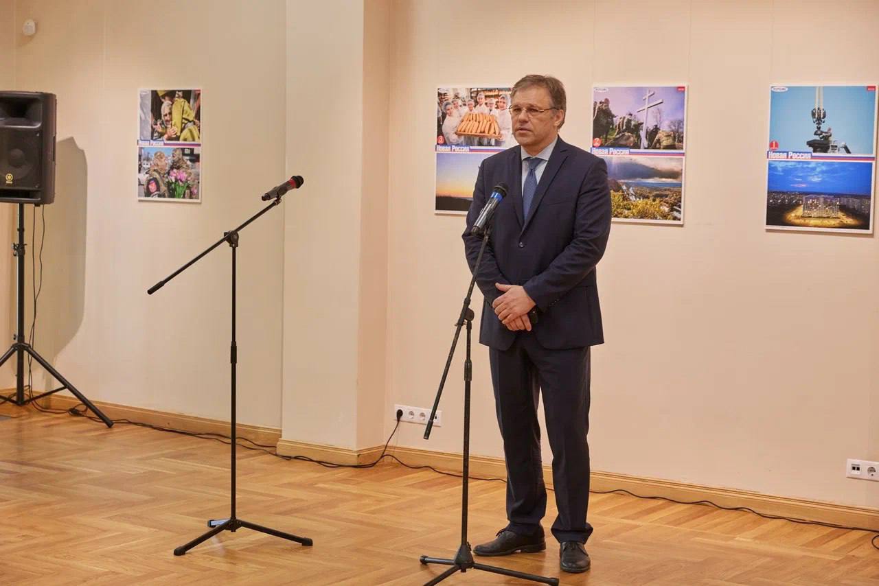 В Музее современной истории России открылись выставки, посвященные Донбассу и Новороссии В Музее современной истории России открылись выставки, посвященные Донбассу и Новороссии