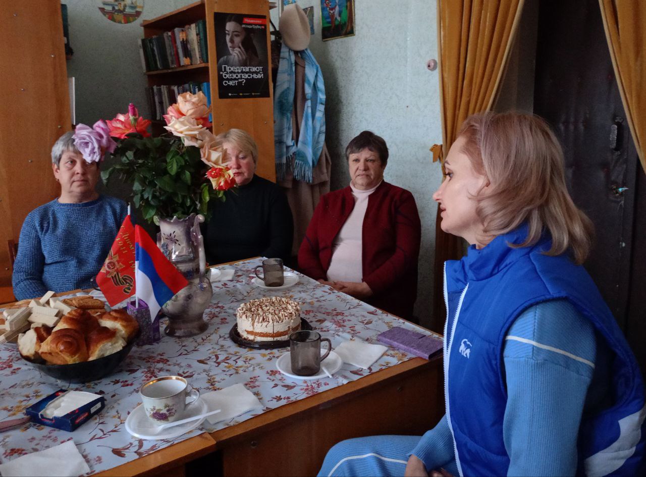 День народного единства, отмечаемый 4 ноября в России, — это праздник, посвященный сплоченности и единству нации День народного единства, отмечаемый 4 ноября в России, — это праздник, посвященный сплоченности и единству нации