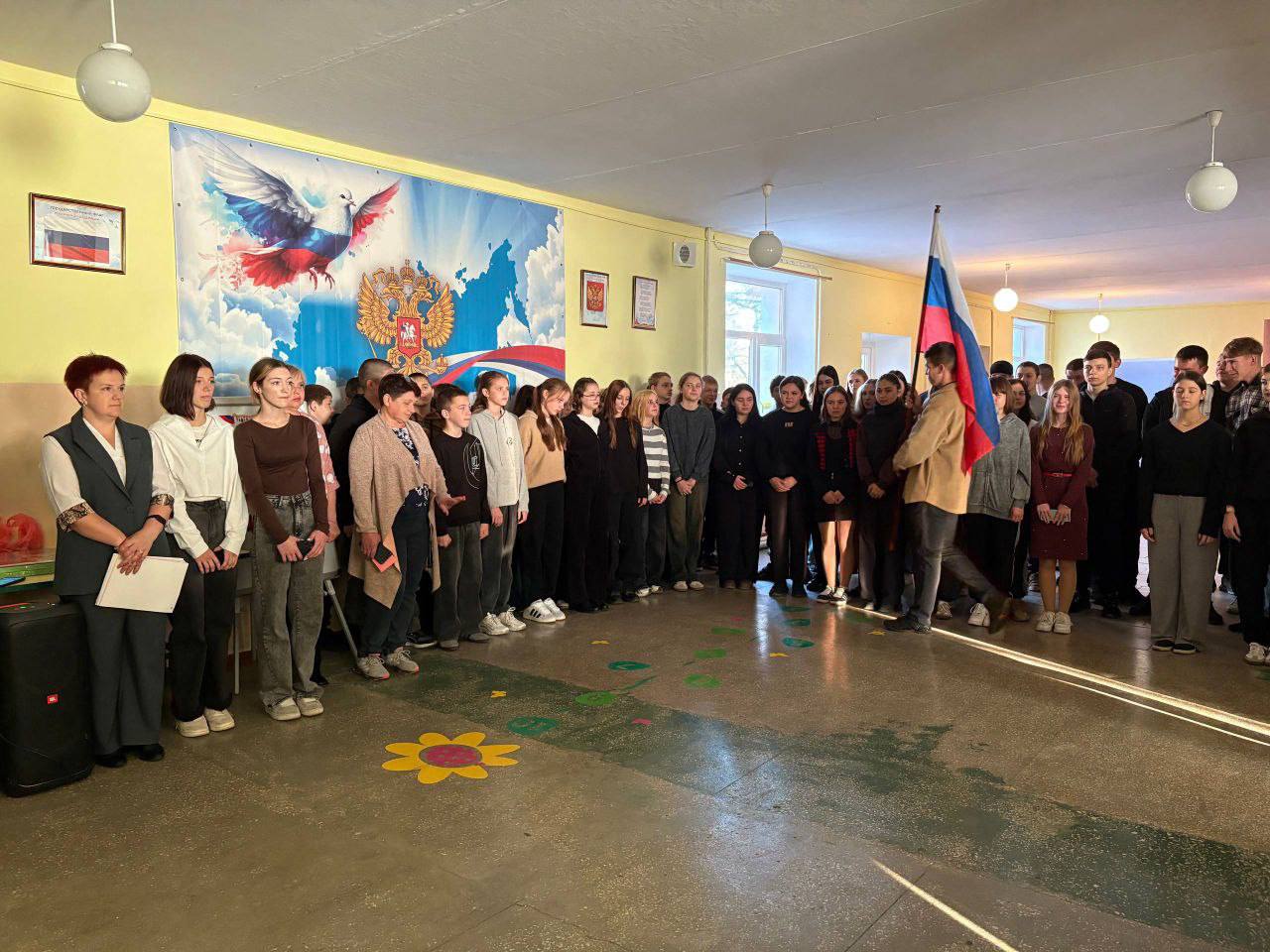 День народного единства в Ивановской школе! День народного единства в Ивановской школе!