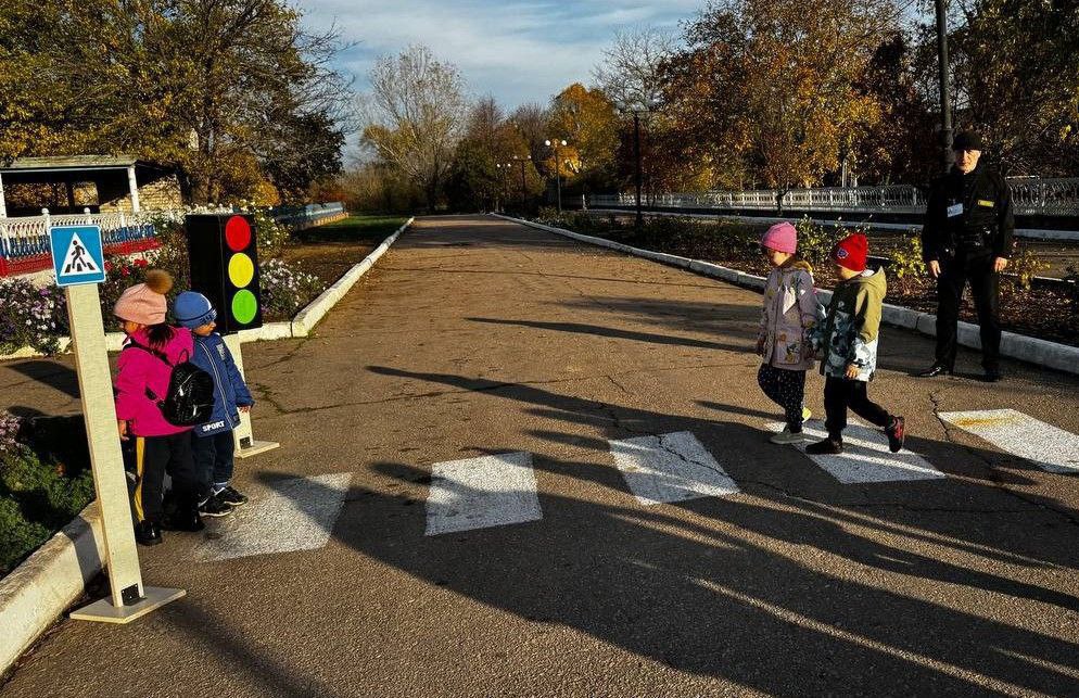 «День рождения пешеходного перехода» в детском саду «День рождения пешеходного перехода» в детском саду