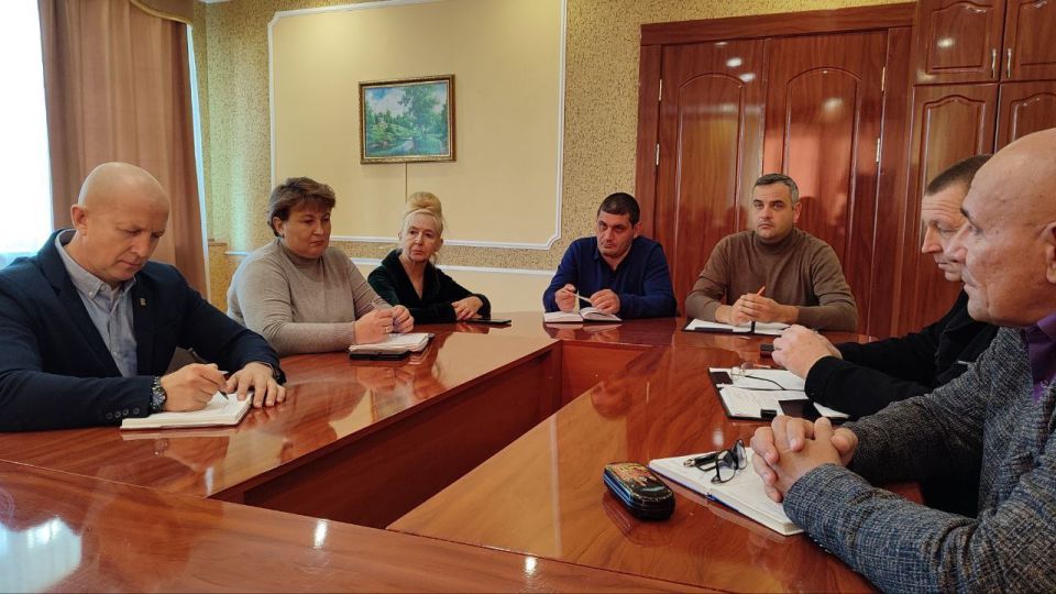 Ольга Осипенко: На плановом совещании с начальниками территориальных отделов Новотроицкого округа подвели промежуточные итоги работы и детально разобрали вопросы, с которыми чаще всего обращаются жители Ольга Осипенко: На плановом совещании с начальниками территориальных отделов Новотроицкого округа подвели промежуточные итоги работы и детально разобрали вопросы, с которыми чаще всего обращаются жители