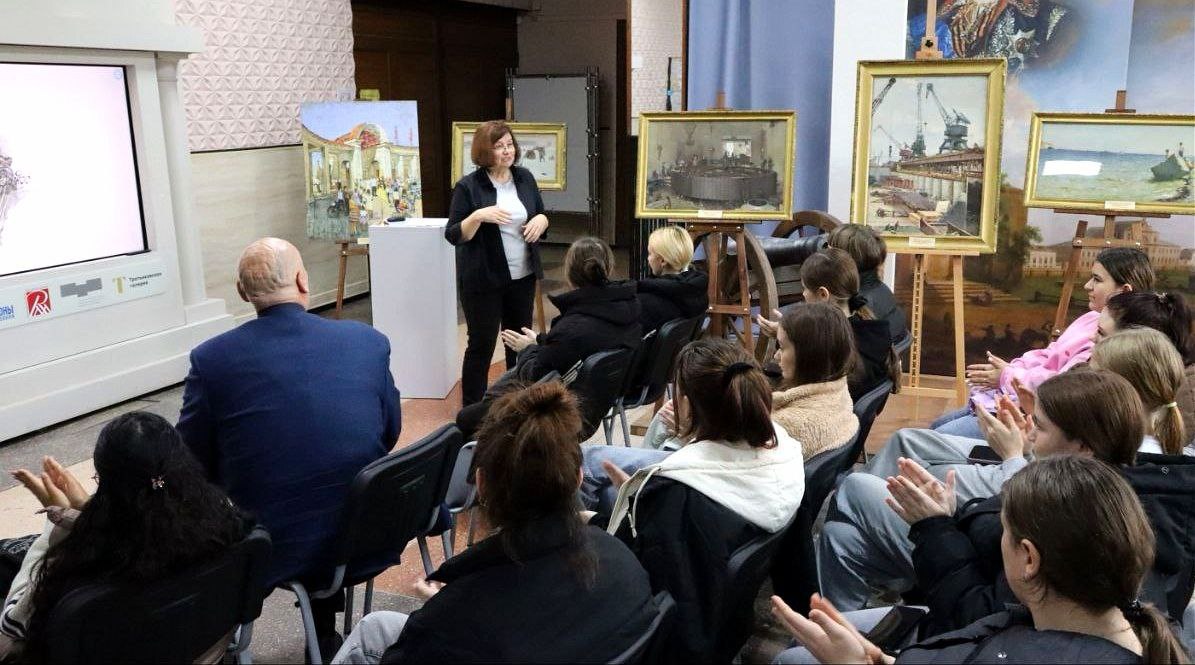 Погрузитесь в историю с "Одним музейным предметом"! Погрузитесь в историю с "Одним музейным предметом"!