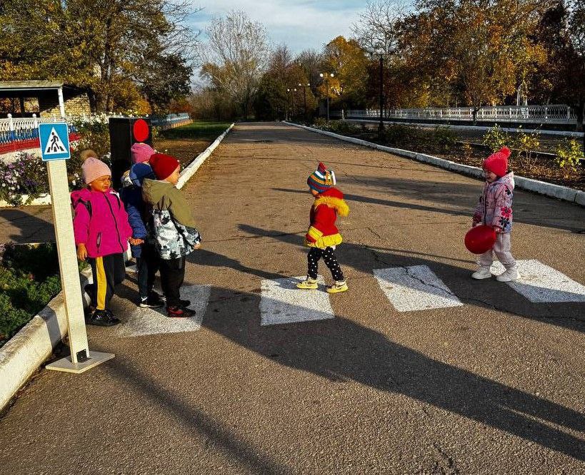 «День рождения пешеходного перехода» в детском саду «День рождения пешеходного перехода» в детском саду