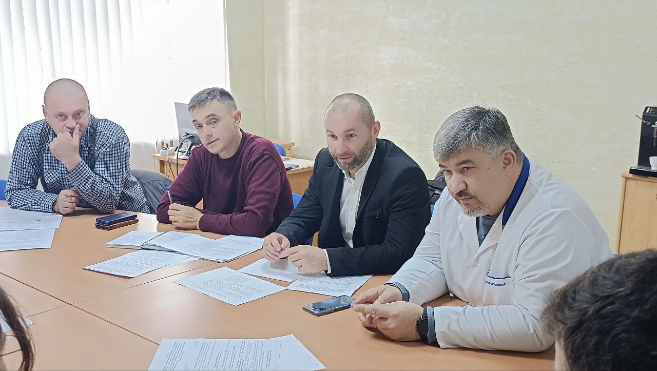 Павел Филипчук: Совещание. Есть чем поделиться