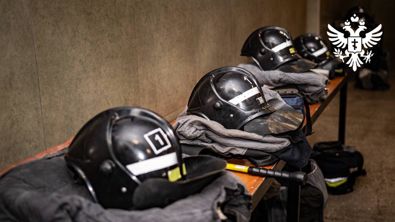 Марат Хуснуллин и Владимир Сальдо проинспектировали ход восстановления здания Главного управления МЧС Марат Хуснуллин и Владимир Сальдо проинспектировали ход восстановления здания Главного управления МЧС