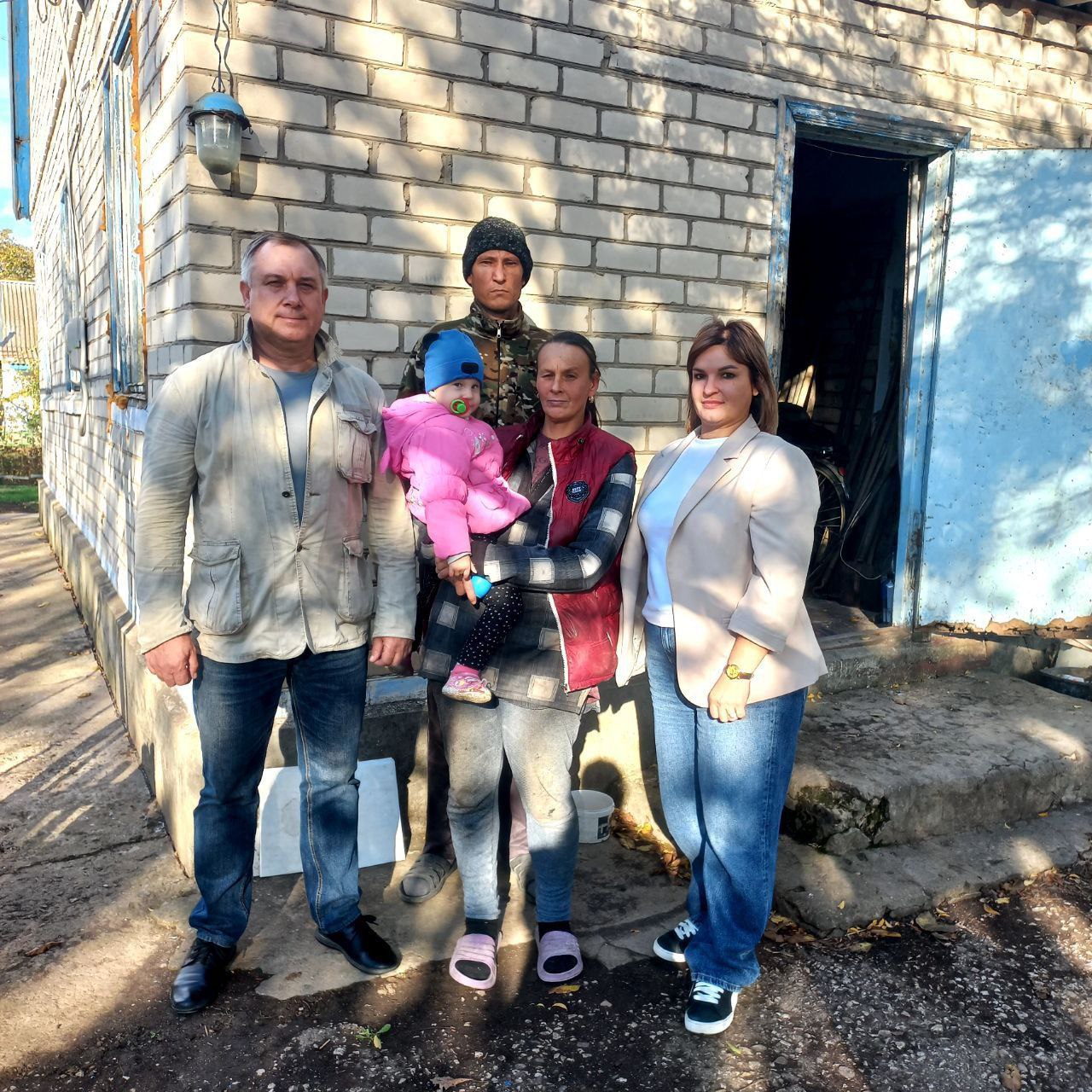 Депутат Виталий Сметанин оказал помощь многодетной семье в Каланчаке