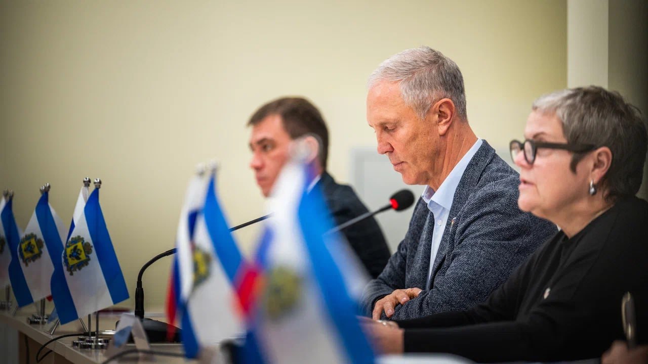 Рамиль Замалетдинов: Принял участие в сорок первом заседании Херсонской областной Думы I созыва под председательством Татьяны Юрьевны Томилиной Рамиль Замалетдинов: Принял участие в сорок первом заседании Херсонской областной Думы I созыва под председательством Татьяны Юрьевны Томилиной