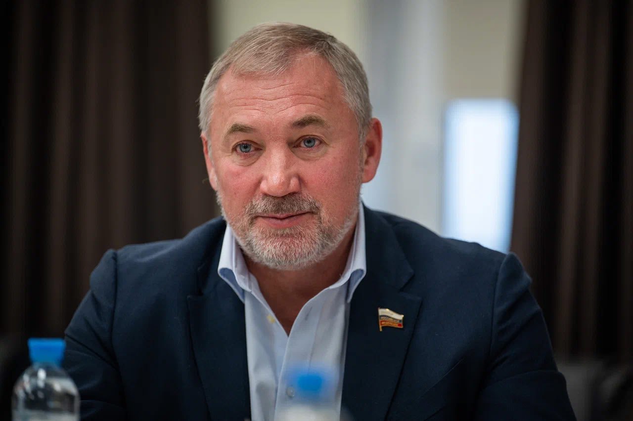 Владимир Сальдо: С сенатором Константином Басюком приняли участие в открытии мемориальной таблички на Геническом маяке Владимир Сальдо: С сенатором Константином Басюком приняли участие в открытии мемориальной таблички на Геническом маяке