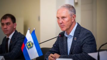 Рамиль Замалетдинов: Принял участие в сорок первом заседании Херсонской областной Думы I созыва под председательством Татьяны Юрьевны Томилиной