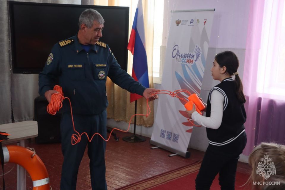 Будь осторожен!. Одной из главных функций государственной инспекции по маломерным судам является надзор за обстановкой и профилактика несчастных случаев на водных объектах Будь осторожен!. Одной из главных функций государственной инспекции по маломерным судам является надзор за обстановкой и профилактика несчастных случаев на водных объектах