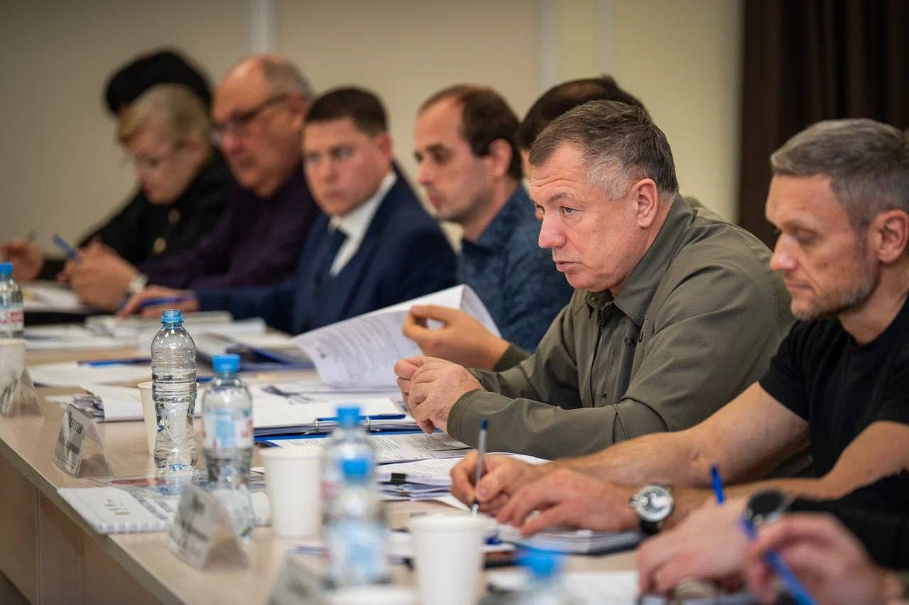 Владимир Сальдо: На совещании с Маратом Шакирзяновичем обсудили развитие Херсонской области Владимир Сальдо: На совещании с Маратом Шакирзяновичем обсудили развитие Херсонской области