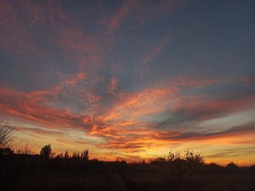 Осеннее небо родного края. Как природа меняет сезоны, так и небо меняет свои краски