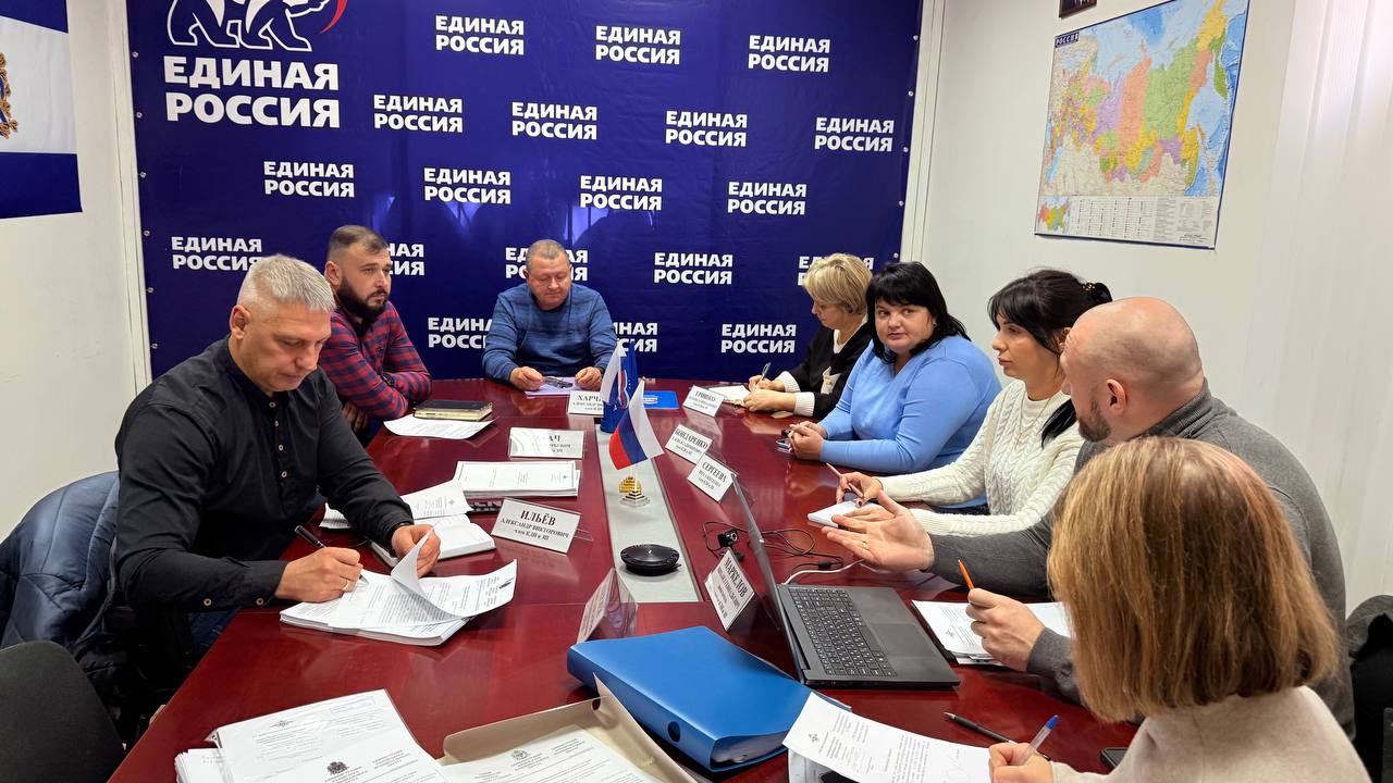 Состоялось внеплановое заседание комиссии по делам несовершеннолетних и защите их прав администрации Каховского муниципального округа