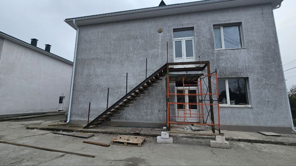 В селе Красное завершают капитальный ремонт детского сада, сообщил Владимир Сальдо В селе Красное завершают капитальный ремонт детского сада, сообщил Владимир Сальдо