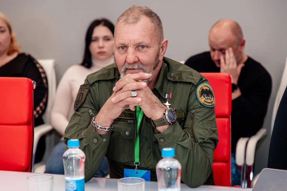 Легенда «Днепра» обсудил со студентами Херсонщины патриотизм и любовь к Отечеству