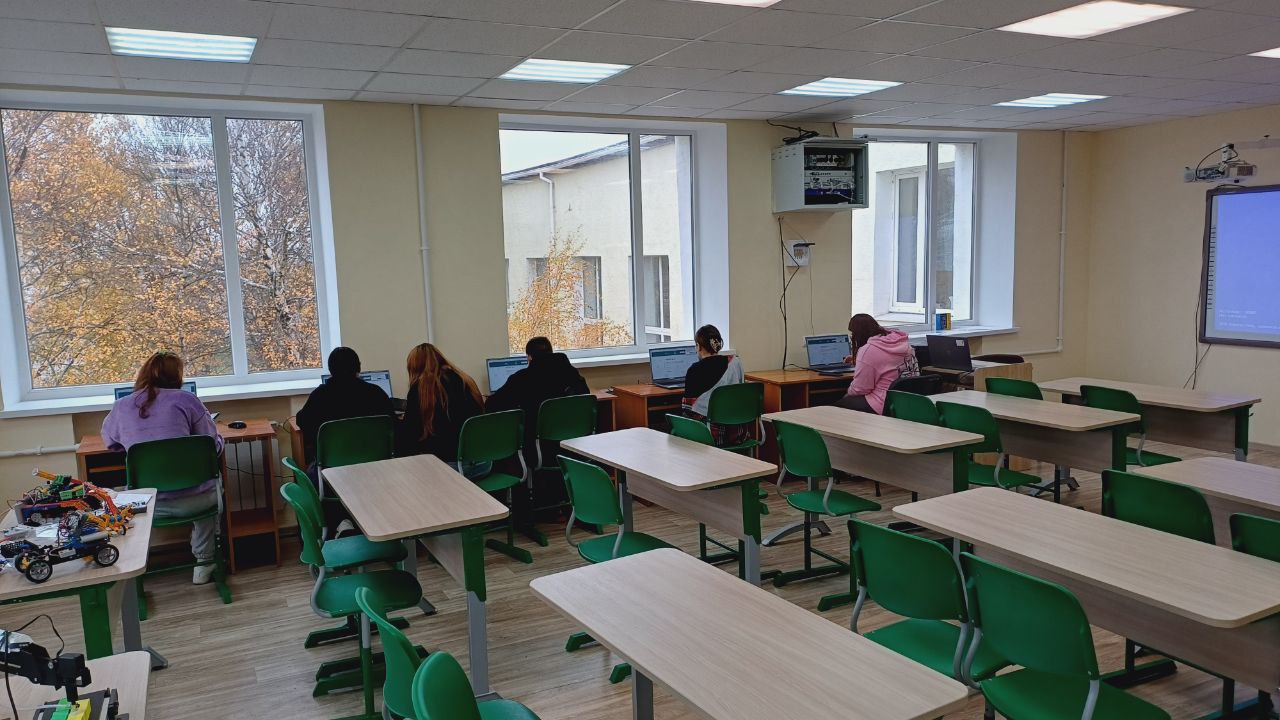 Сегодня ученики ГБОУ ХО «Константиновская школа Горностаевского района» приняли участие в десятой Всероссийской просветительской акции «Большой этнографический диктант» Сегодня ученики ГБОУ ХО «Константиновская школа Горностаевского района» приняли участие в десятой Всероссийской просветительской акции «Большой этнографический диктант»