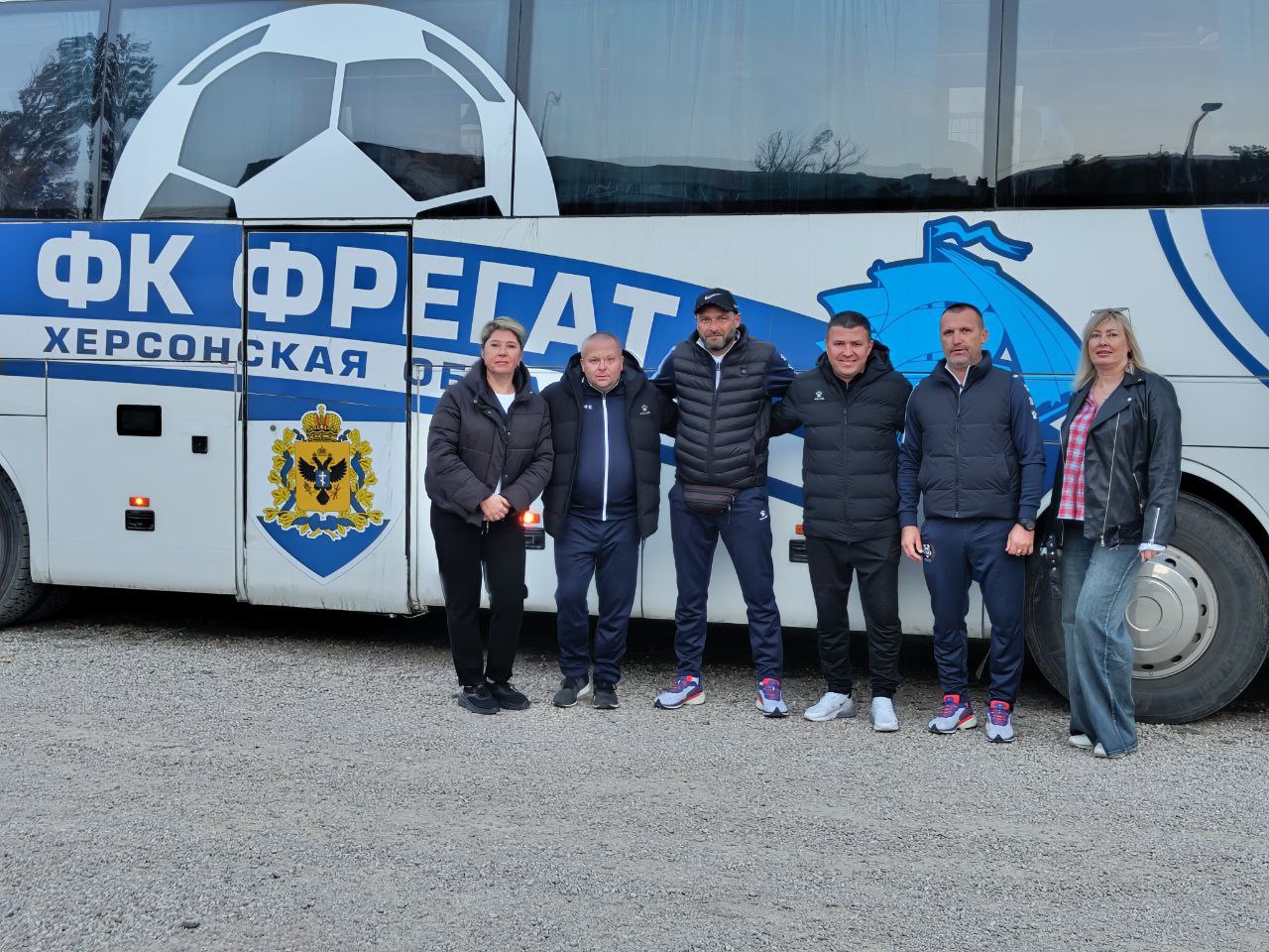 И общее фото со встречи юных футболистов с нашей командой И общее фото со встречи юных футболистов с нашей командой