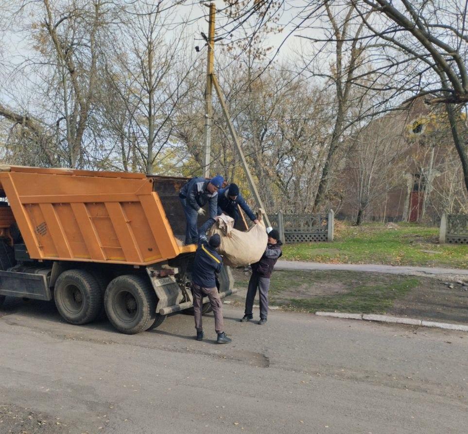 МБУ «Спецсервис» не прекращает свою деятельность по поддержанию чистоты и порядка на территории Верхнерогачикского МО