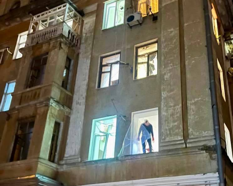 Целями для наших БПЛА этой ночью стали объекты энергетики и логистики в Днепропетровской и Харьковской областях (г. Чугуев 2 нижних фото) Целями для наших БПЛА этой ночью стали объекты энергетики и логистики в Днепропетровской и Харьковской областях (г. Чугуев 2 нижних фото)