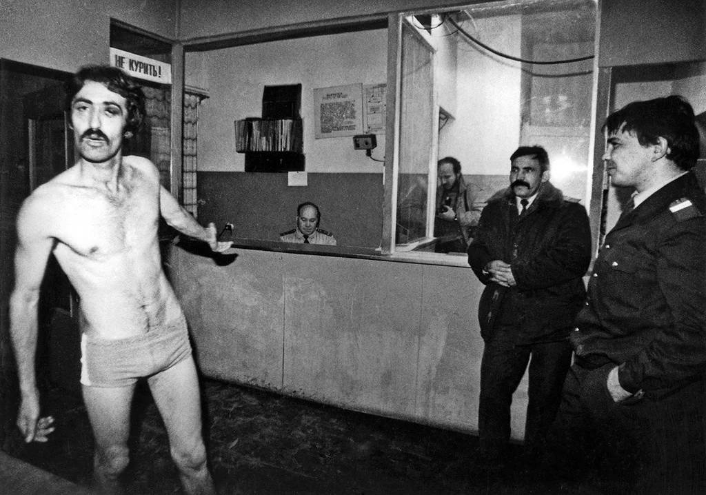 Сегодня День рождения вытрезвителя! 7 ноября 1902 года, 120 лет назад, в столице оружейников, городе Туле, по инициативе врача Федора Сергеевича Архангельского (1855–1928) открылся первый в России вытрезвитель под названием... Сегодня День рождения вытрезвителя! 7 ноября 1902 года, 120 лет назад, в столице оружейников, городе Туле, по инициативе врача Федора Сергеевича Архангельского (1855–1928) открылся первый в России вытрезвитель под названием...