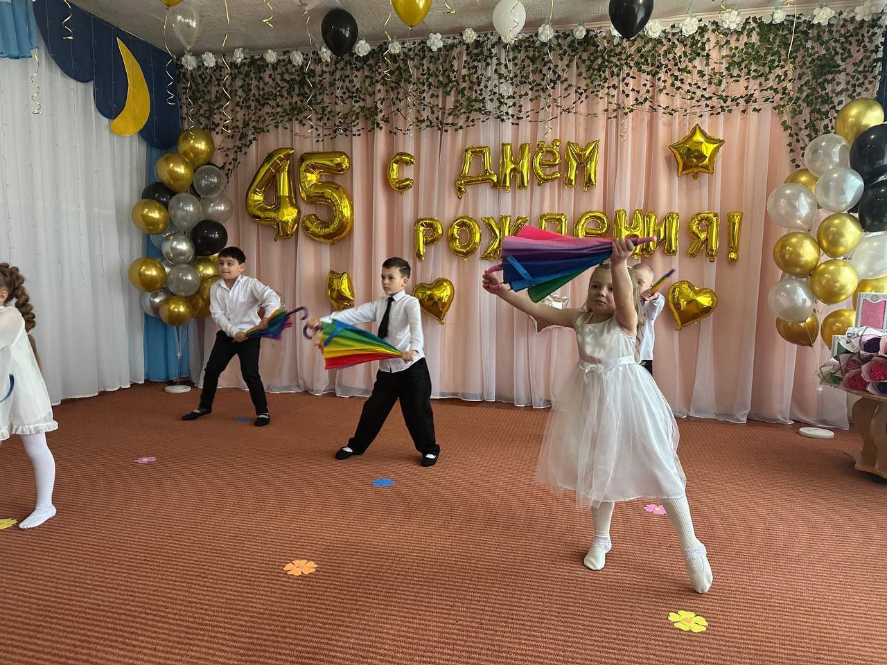 Владимирскому детскому саду Скадовского района — 45 лет! Владимирскому детскому саду Скадовского района — 45 лет!