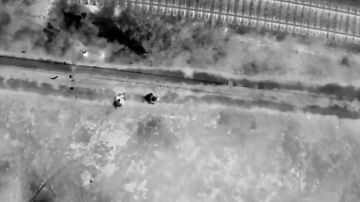 Ночная ликвидация двух боевиков ВСУ сбросом с БПЛА в районе Покровска