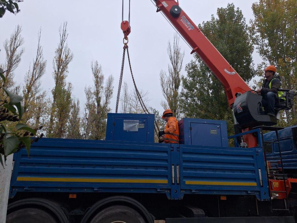 Владимир Сальдо: Псковская область передала автономные генераторы Каховскому гериатрическому пансионату и Днепровскому психоневрологическому интернату, расположенным в селе Стрелковом Владимир Сальдо: Псковская область передала автономные генераторы Каховскому гериатрическому пансионату и Днепровскому психоневрологическому интернату, расположенным в селе Стрелковом