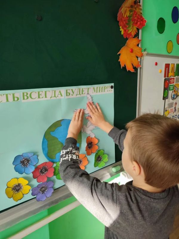 «Голубь — символ мира»: тематический день в детском саду «Голубь — символ мира»: тематический день в детском саду
