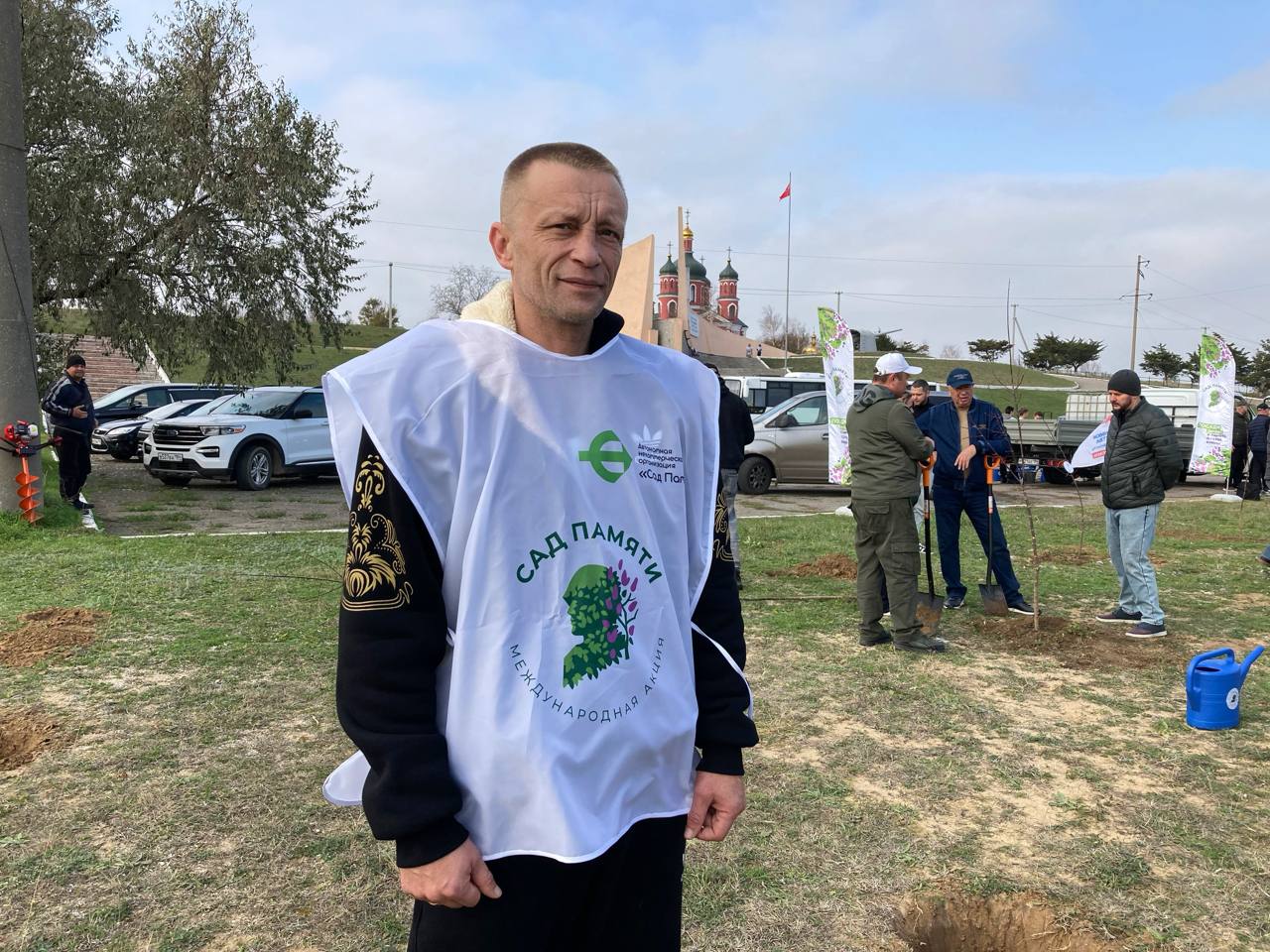 Ветераны СВО высадили 80 кленов в память о героях Великой Отечественной войны Ветераны СВО высадили 80 кленов в память о героях Великой Отечественной войны