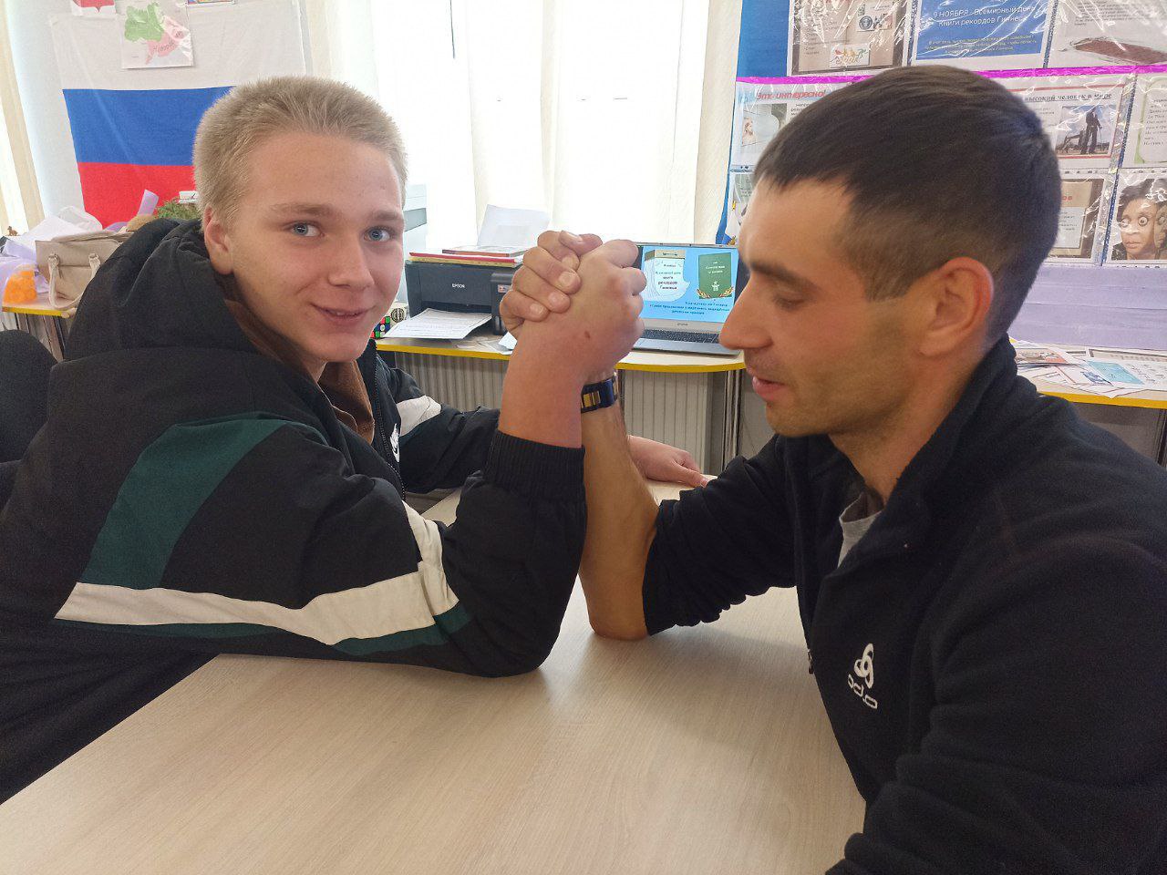 В Любимовской библиотеке прошла игровая программа "Сильный! Ловкий! Смелый!" В Любимовской библиотеке прошла игровая программа "Сильный! Ловкий! Смелый!"